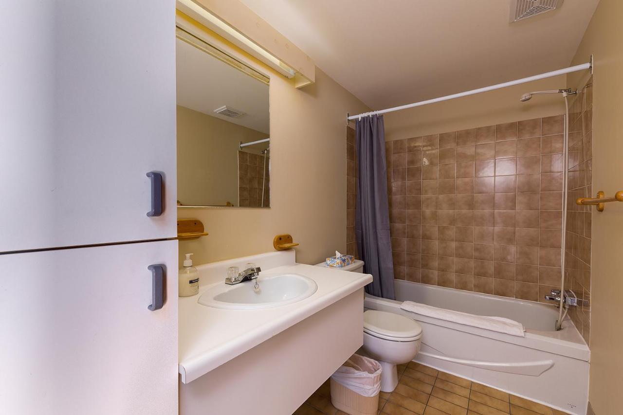 Complexe Les Neiges Hotel Beaupre Exterior photo